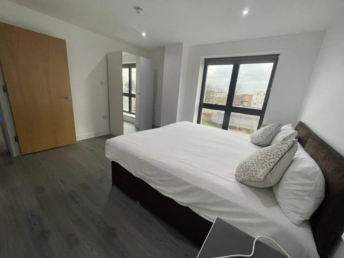 Image 5 of Ilford Tower Apartments