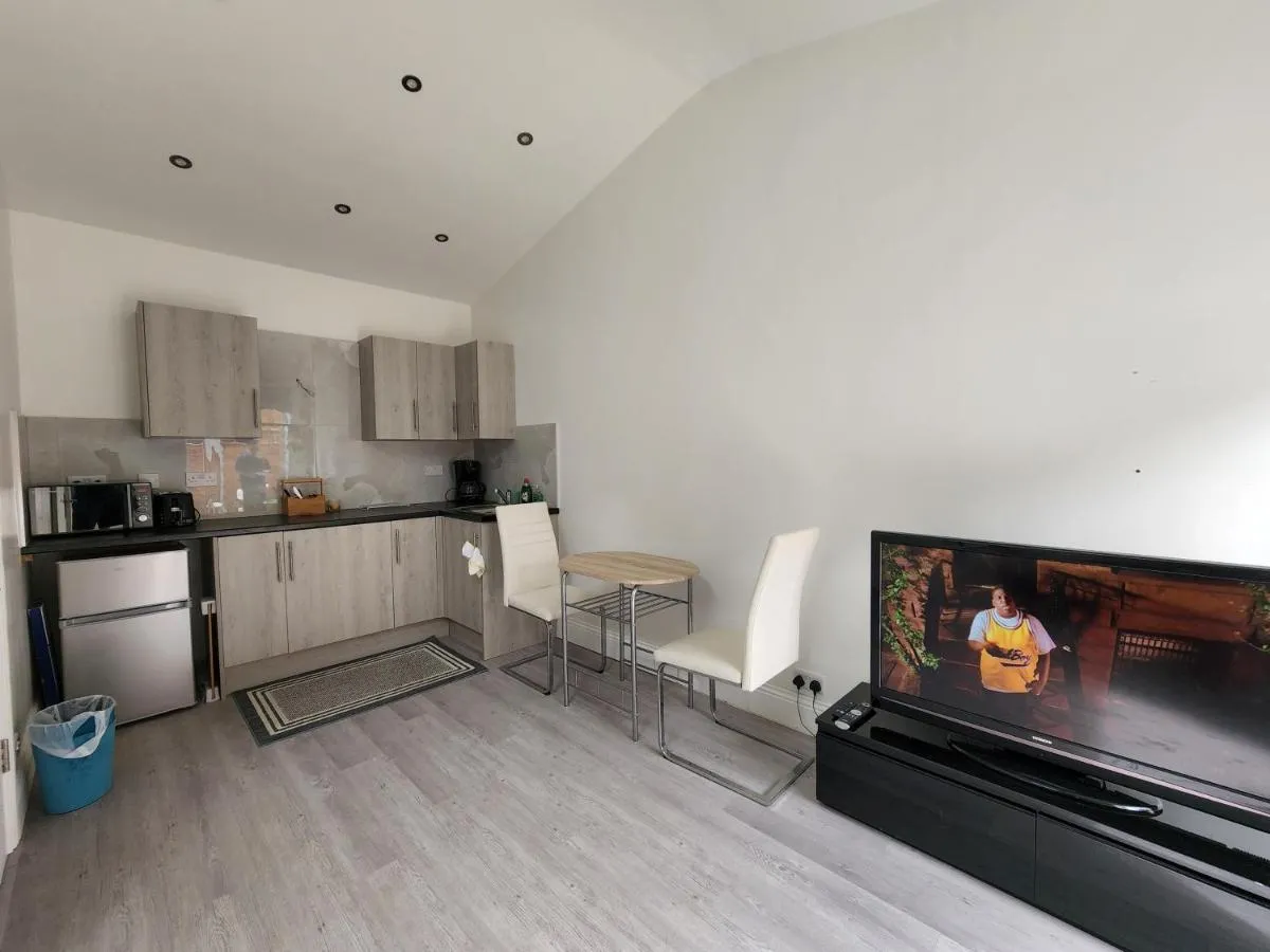 Image 4 of Ilford Town Centre Studio