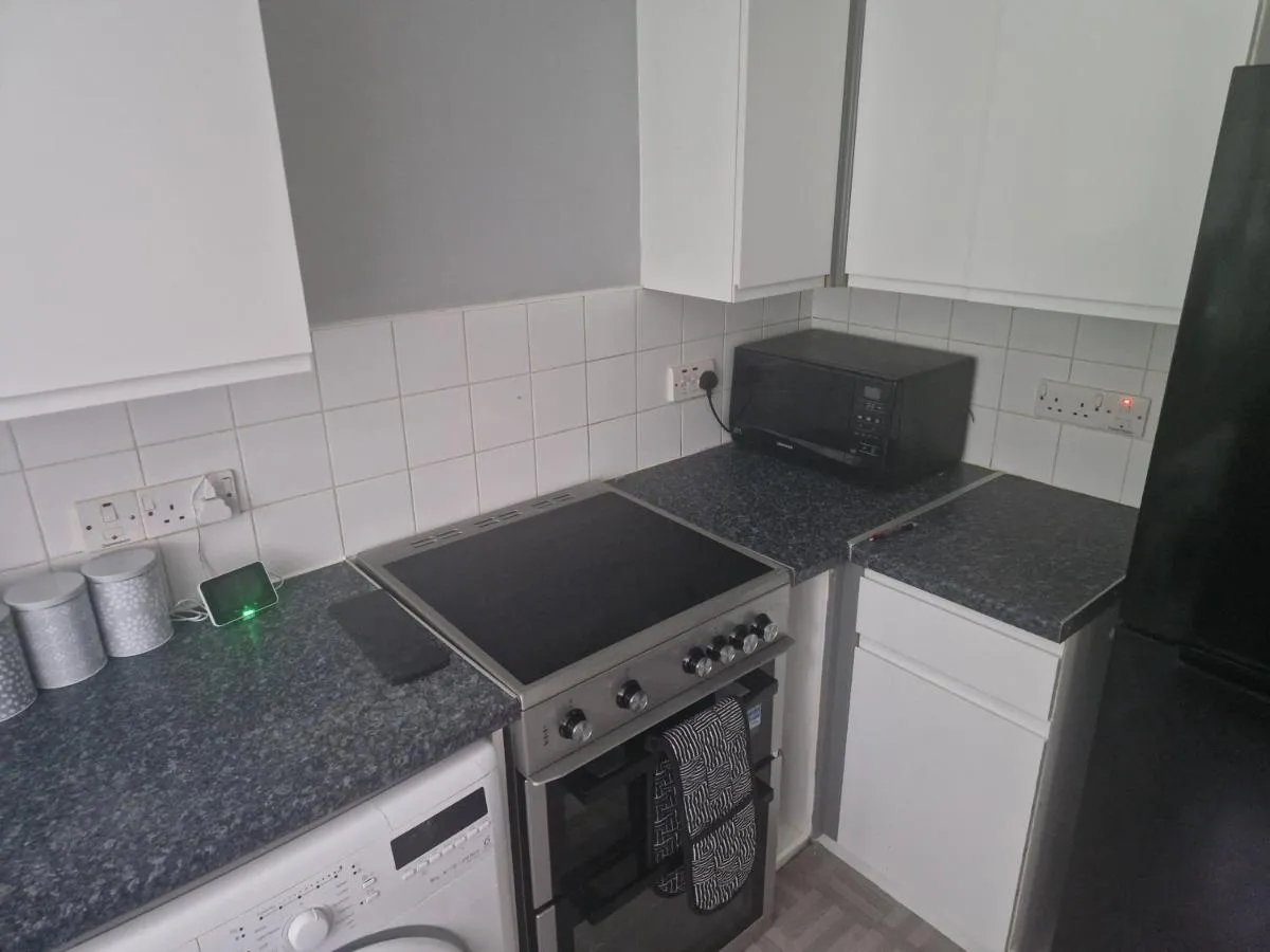 Image 4 of Immaculate 1-Bed Apartment in Woodford Green