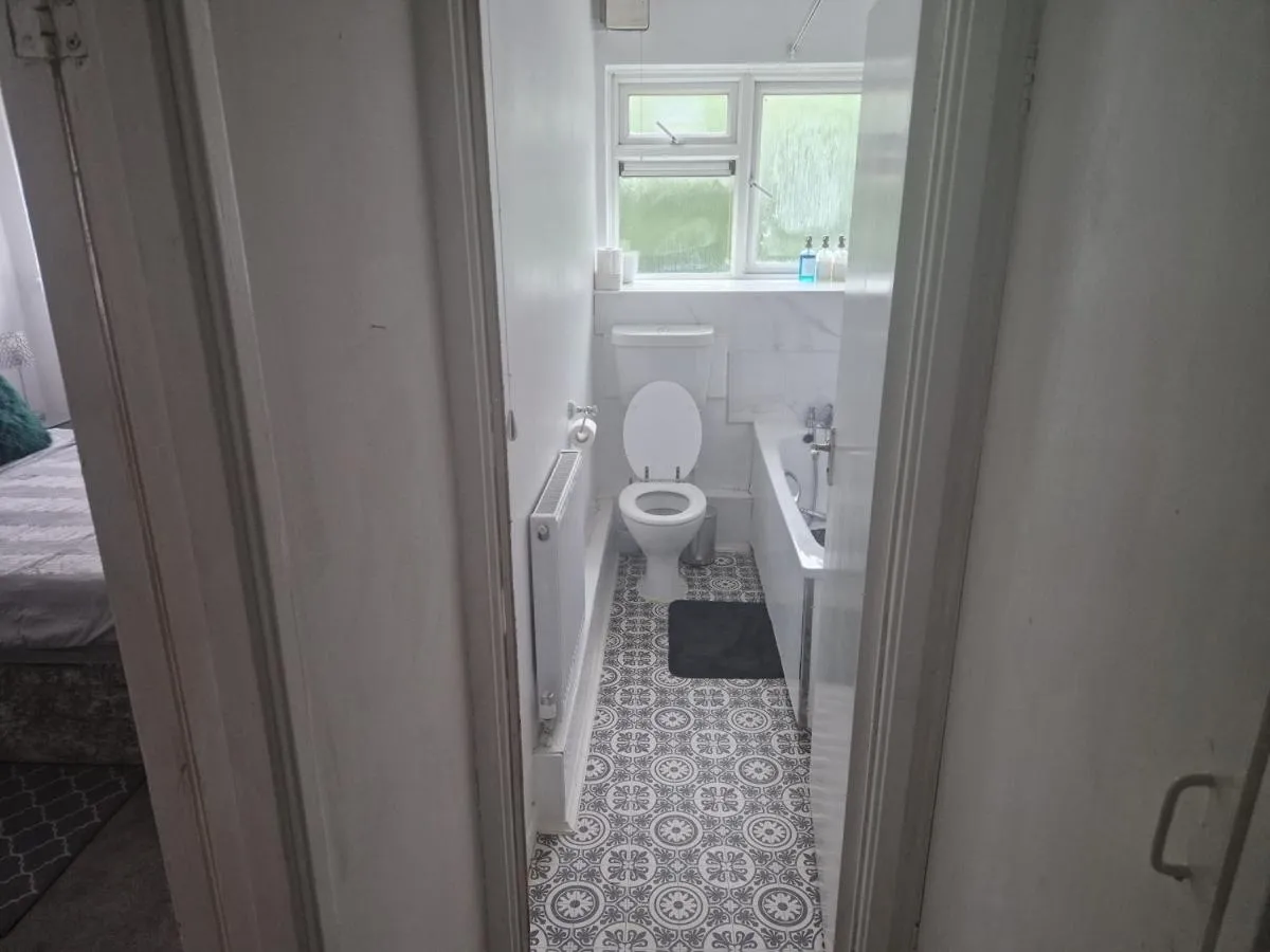 Image 3 of Immaculate 1-Bed Apartment in Woodford Green