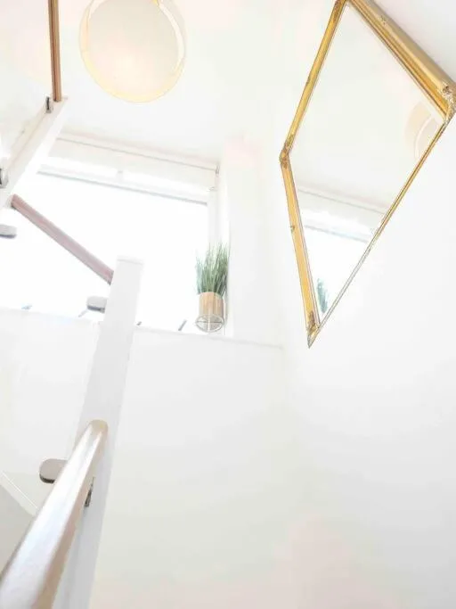 Image 4 of Immaculate Covent Garden Apartment