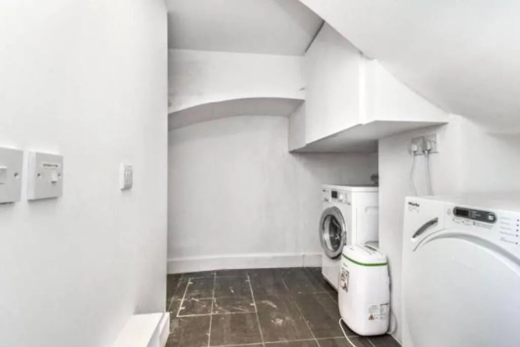 Image 5 of Immaculate Covent Garden Apartment