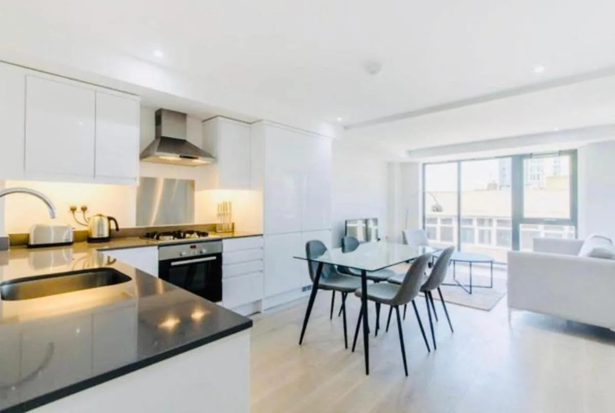 Image 3 of Impeccable 1-Bed Apartment in London