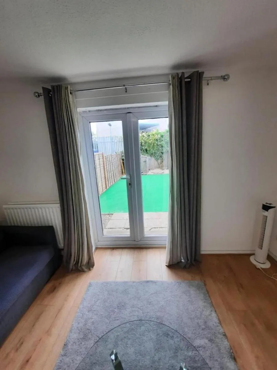 Image 4 of Impeccable 2-Bed House in Thamesmead London