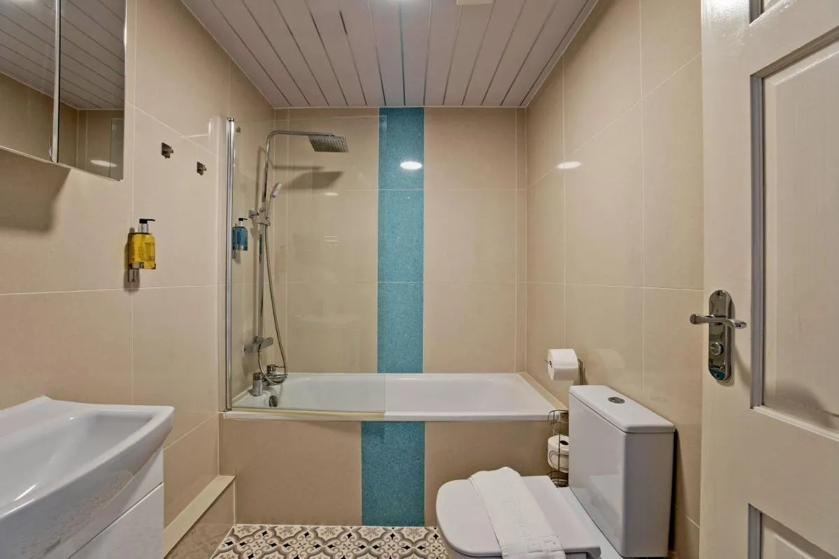 Image 3 of Imperial Balfe Street Apartment