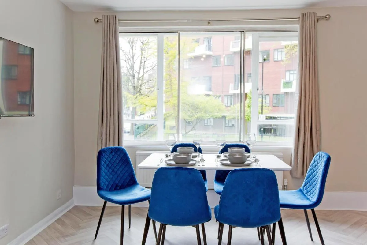 Image 4 of Imperial Leinster Garden Apartment