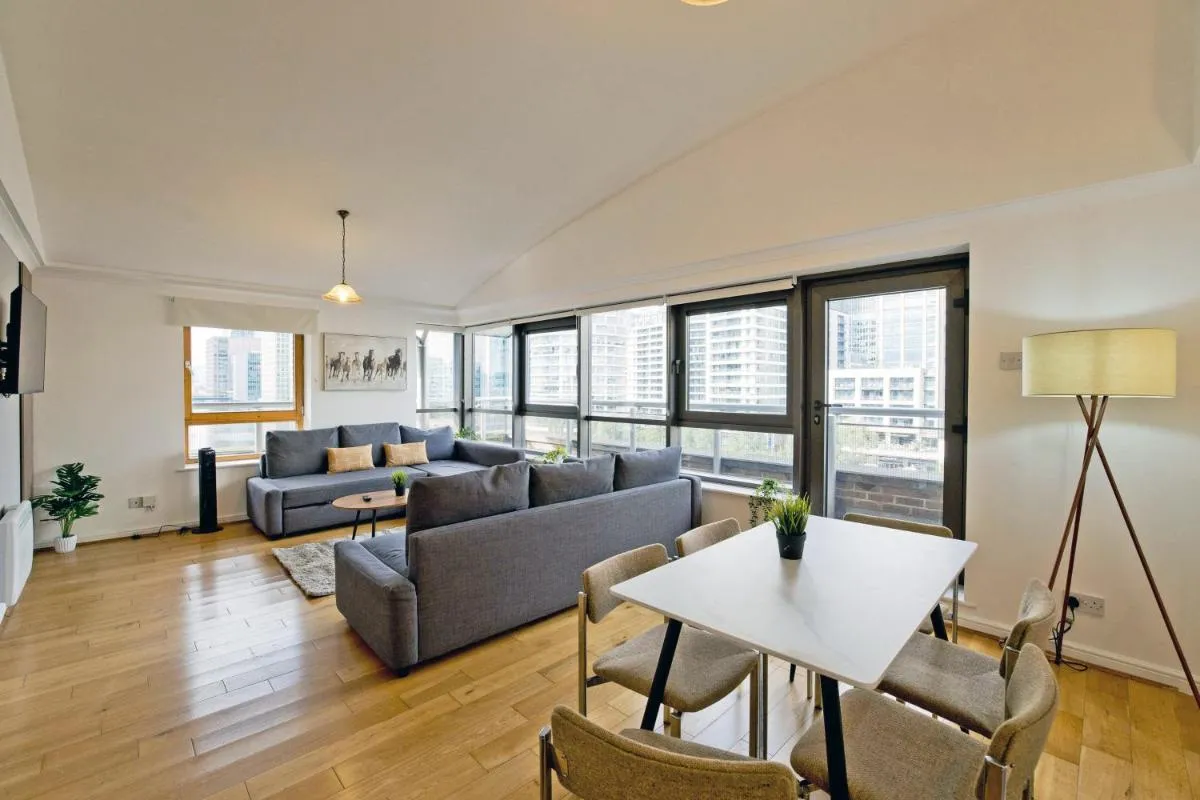 Image 5 of Imperial Meridian Place Apartment