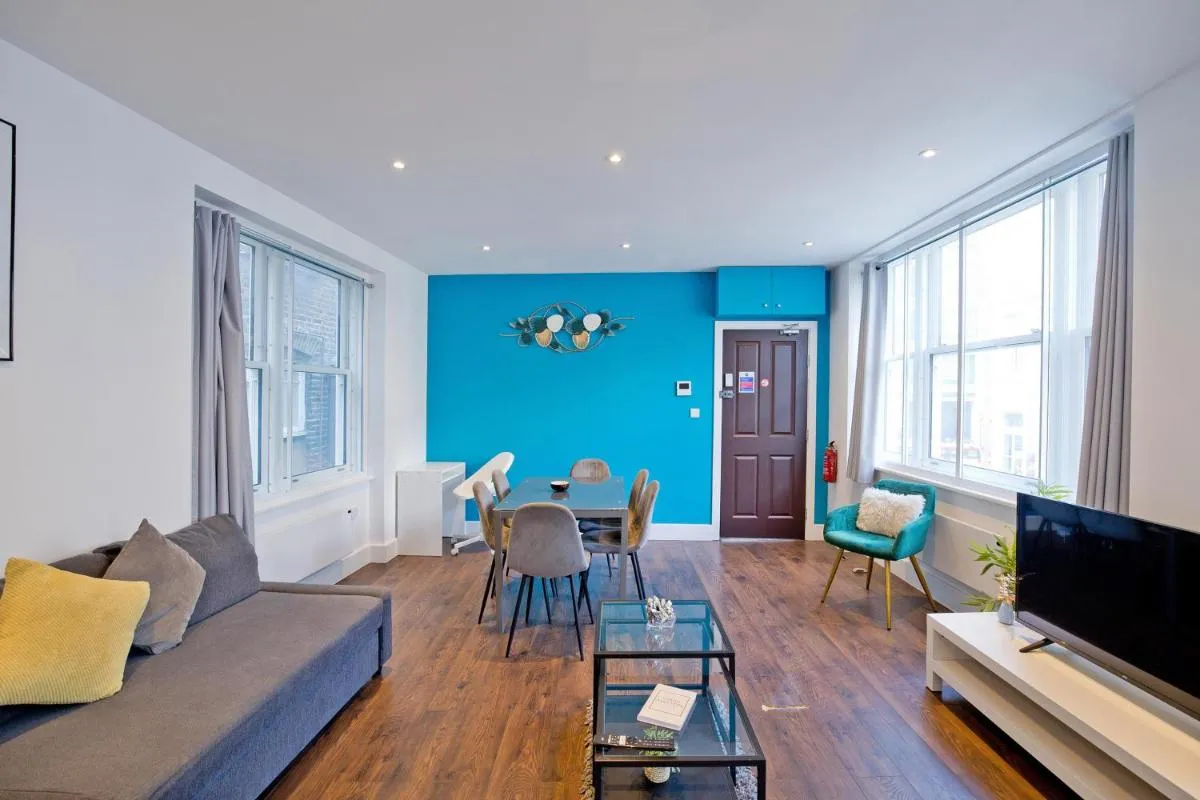 Image 5 of Imperial Middlesex Street Apartments