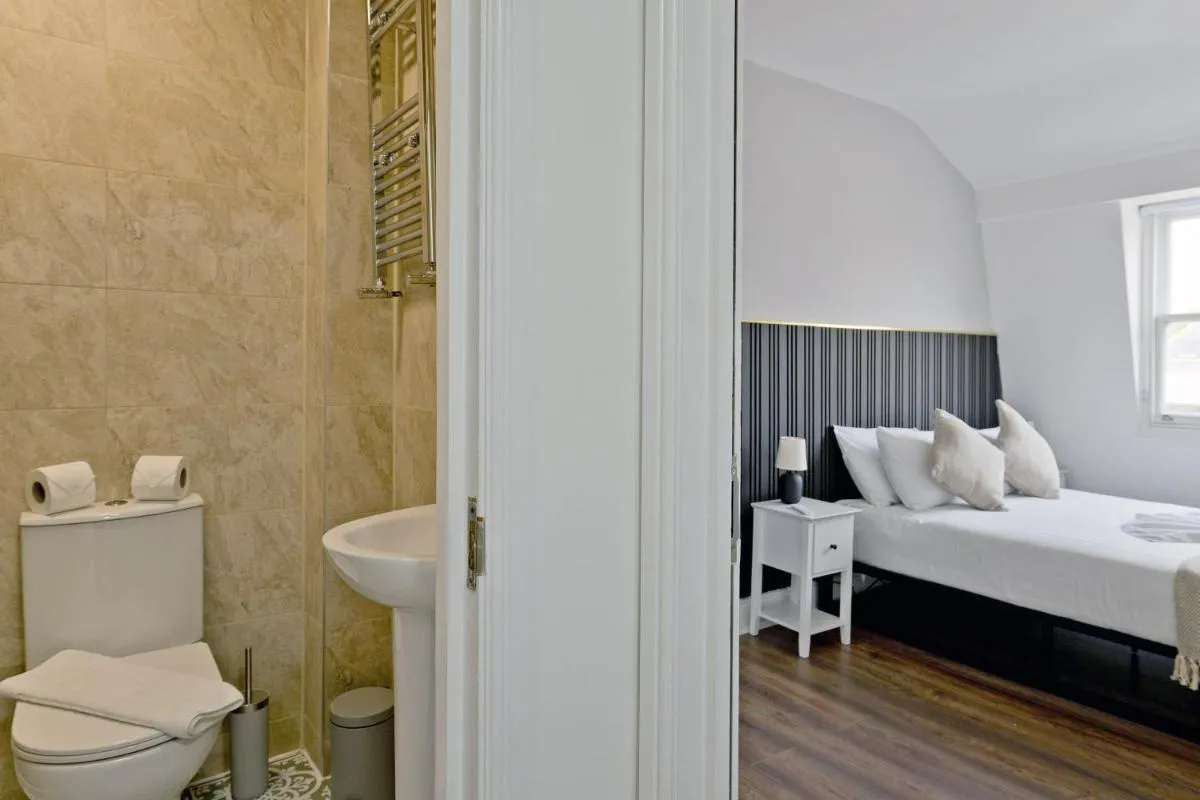 Image 3 of Imperial Whitechapel Apartments