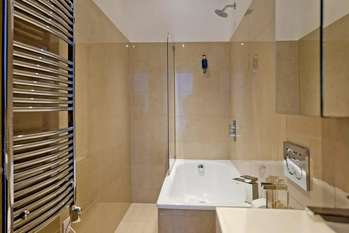 Image 3 of Imperial liverpool street apartments