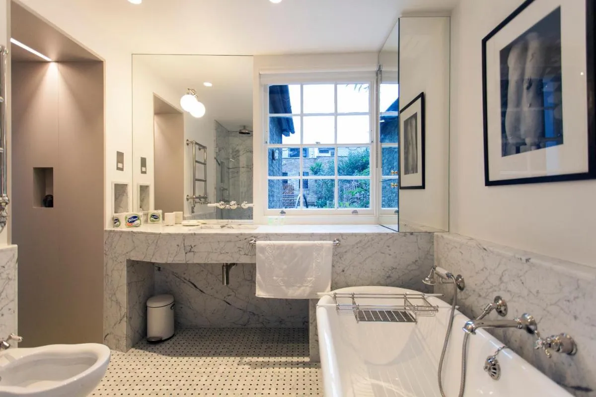 Image 3 of Italianflat – Holland Park