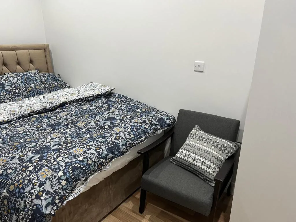 Image 1 of JJ Serviced Apartment – Close to Tube Station & Near Central London & Wembley
