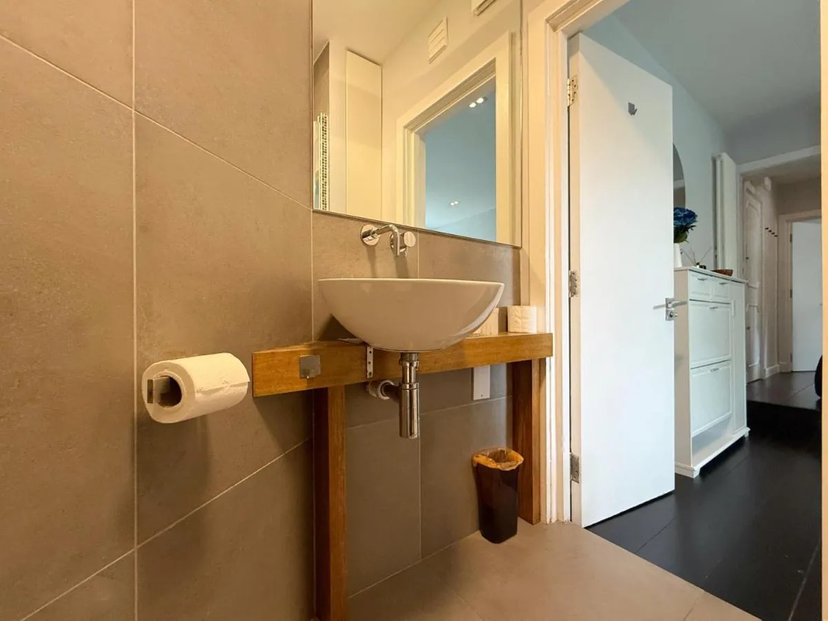 Image 3 of Joe’s 2 bedroom apartment in Notting Hill