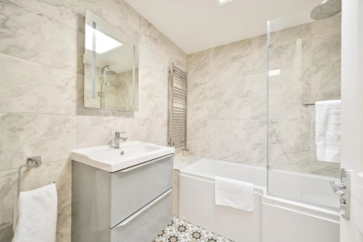 Image 3 of K Suites – Hart House