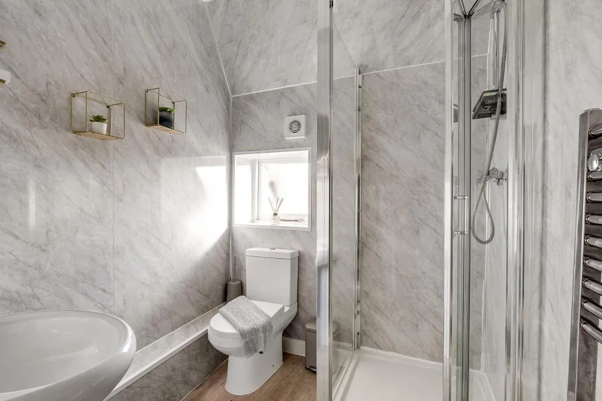 Image 3 of Kensington Apartments London