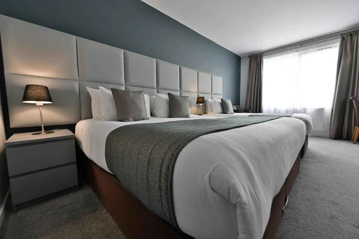 Image 5 of Kensington Court Hotel – Earls Court