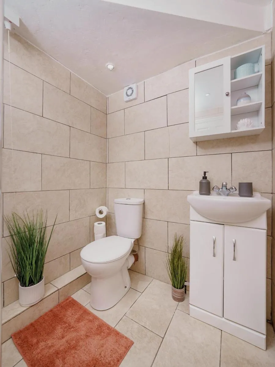 Image 4 of Kensington Nest Serviced Studio