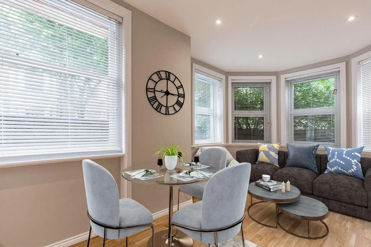 Image 4 of Kensington Olympia Apartment, Breakfast