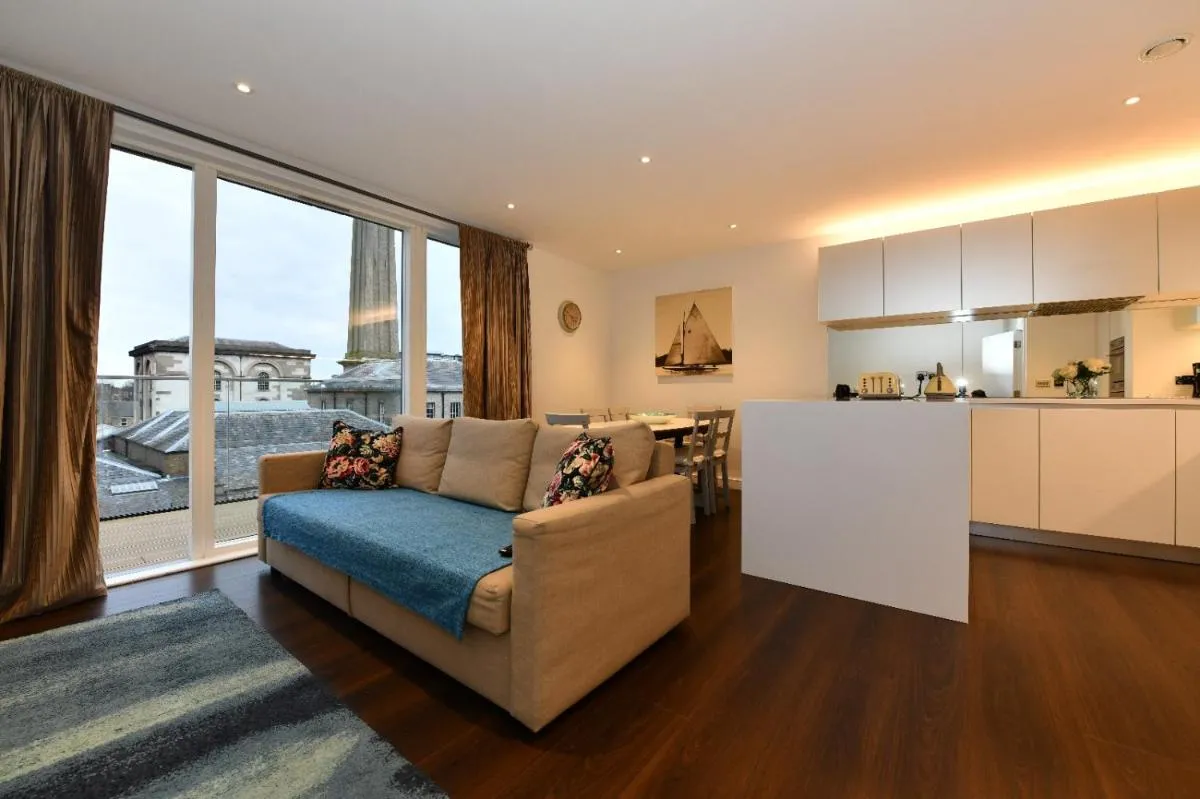 Image 4 of Kew Bridge Apartments