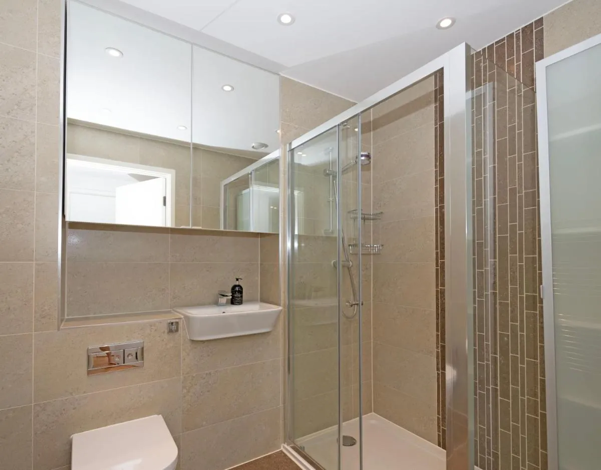 Image 3 of Kew Bridge Penthouse