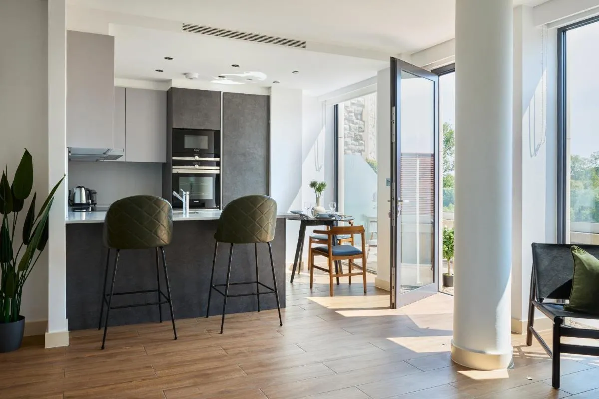 Image 4 of Kew Bridge by Viridian Apartments