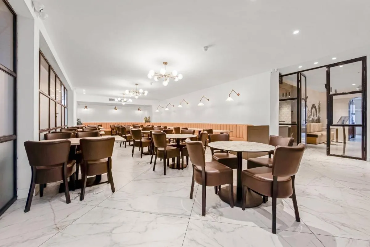 Image 4 of King Solomon Hotel- Golders Green