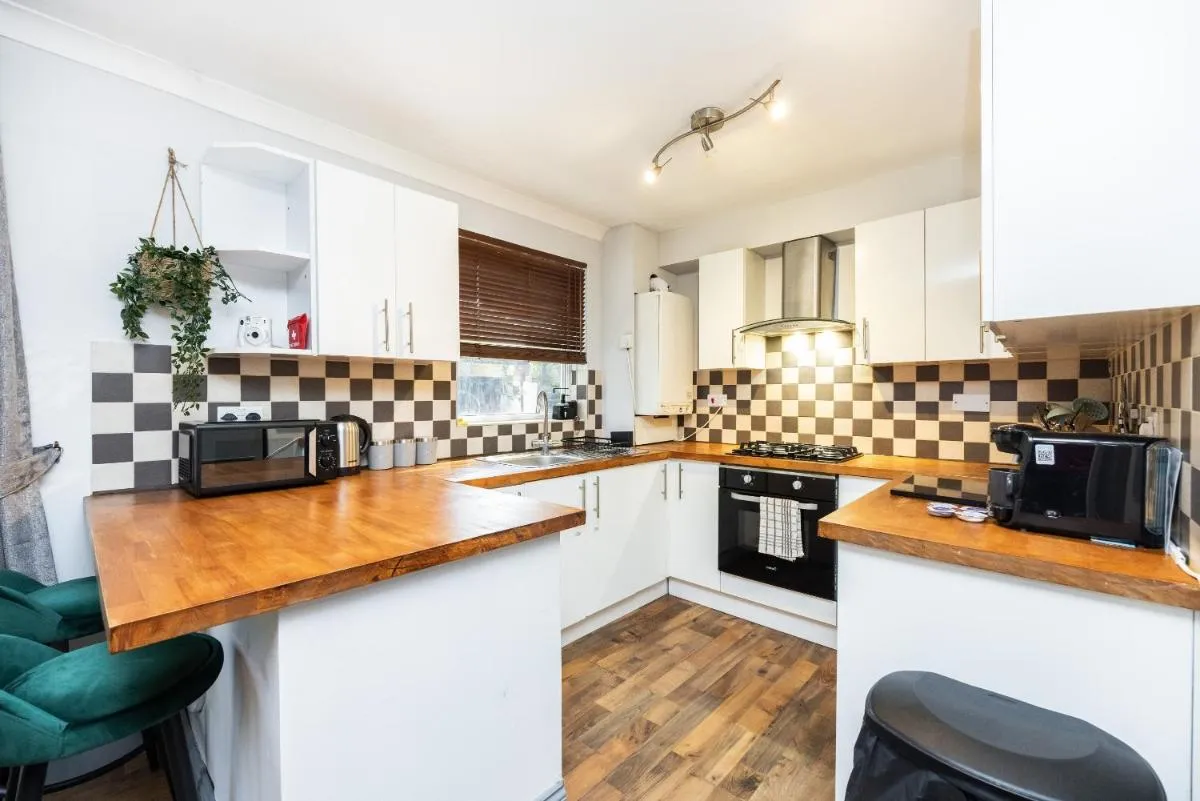 Image 3 of Kings Cross Camden Suite