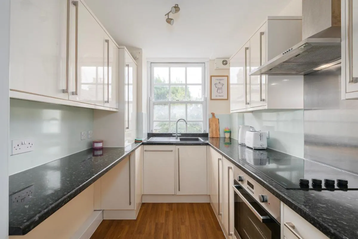 Image 4 of Kings Cross Grand Stay