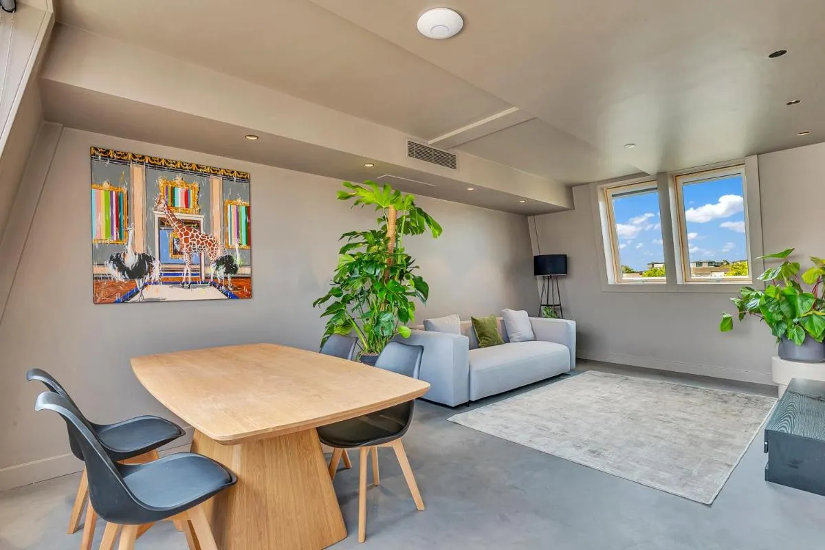 Image 5 of Kings House Apartments