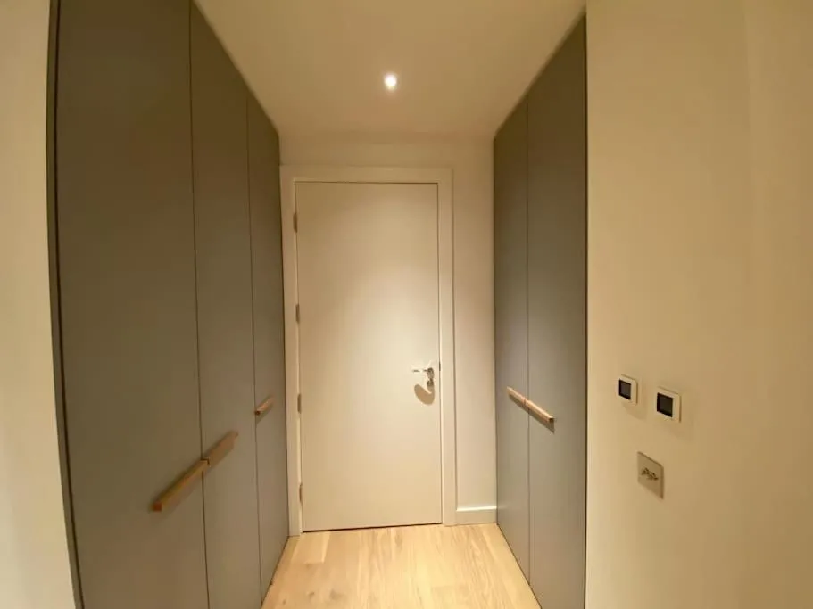 Image 3 of Landmark Entire 2BD Flat Prime Zone1 River