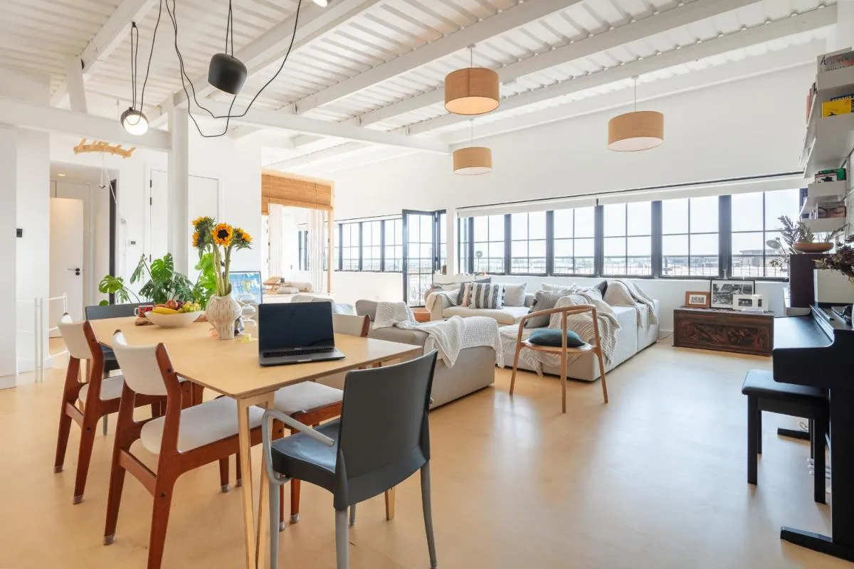 Image 5 of Large Penthouse in unique former Warehouse furnished with premium fittings for a luxurious stay