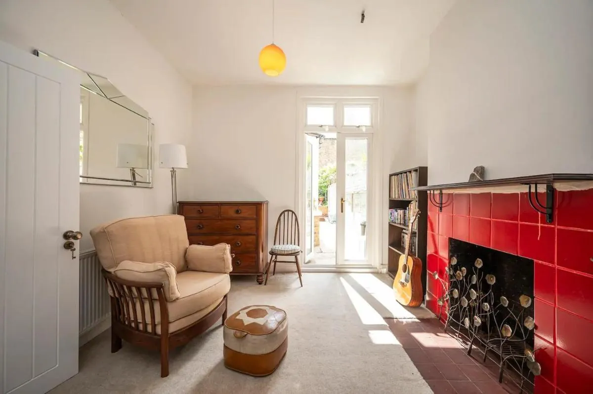 Image 4 of Large Period House with Garden near Peckham London – Pass the Keys