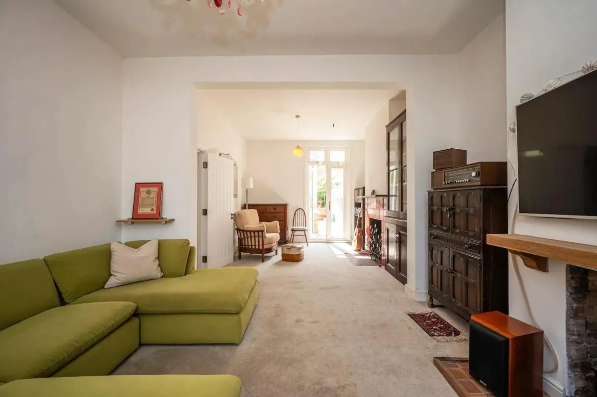 Image 5 of Large Period House with Garden near Peckham London – Pass the Keys