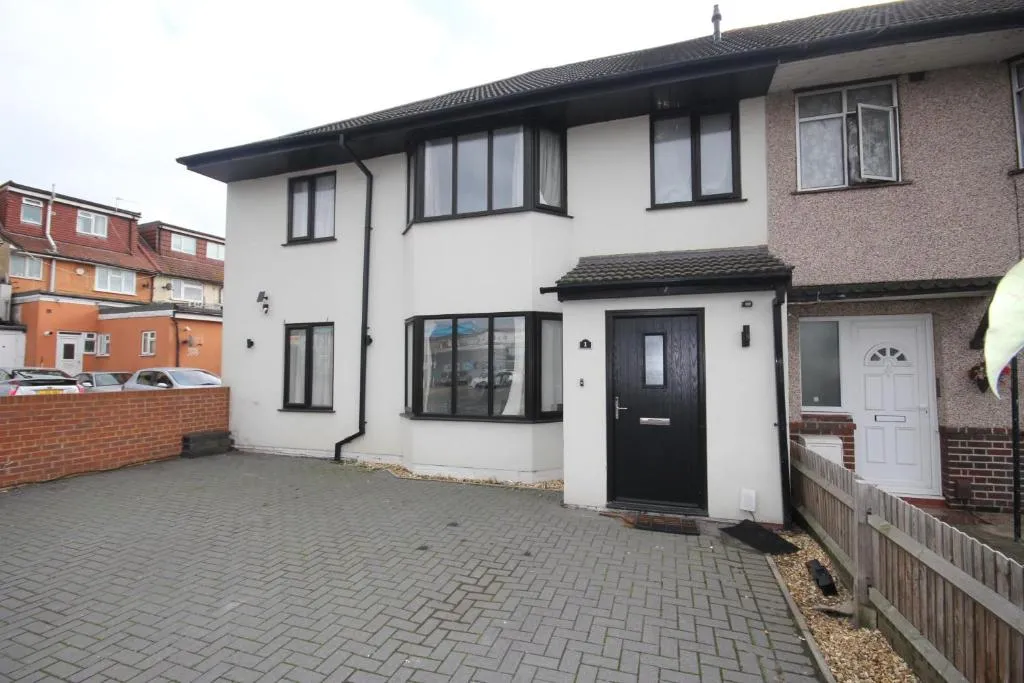 Image 1 of Lee’s House