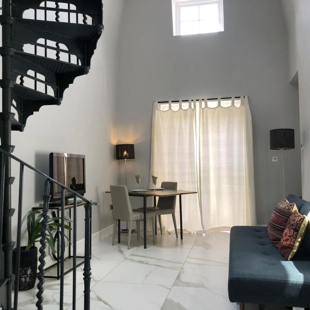 Image 5 of London-Apartment-Sleeps2-PrivateEntrance
