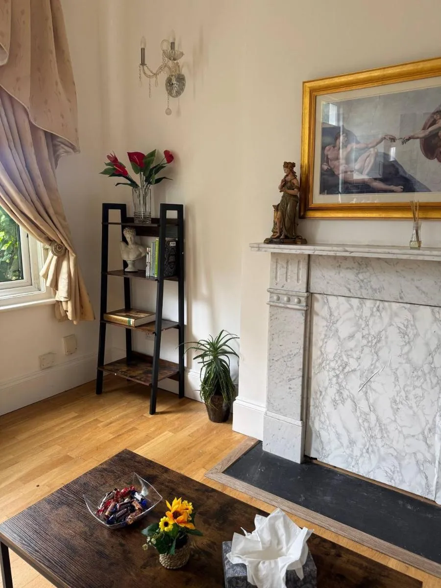 Image 4 of London 2 bed apartment Charlton SE7