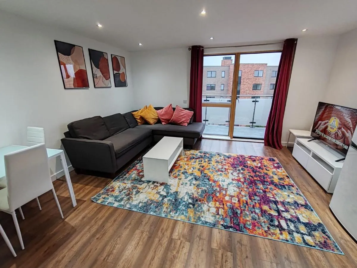 Image 3 of London Apartment with Wembley view