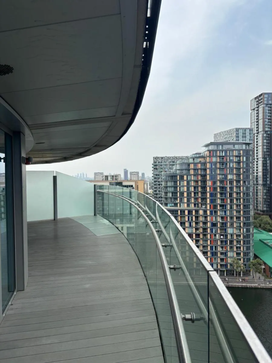 Image 5 of London Canary Wharf Luxury Stay