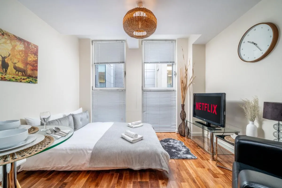 Image 5 of London Central 1 bed deluxe-Moorgate