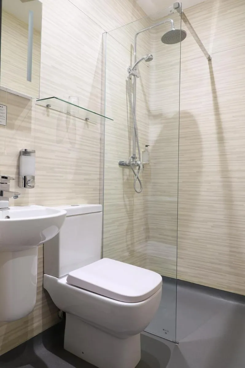 Image 3 of London City Airport Hotel