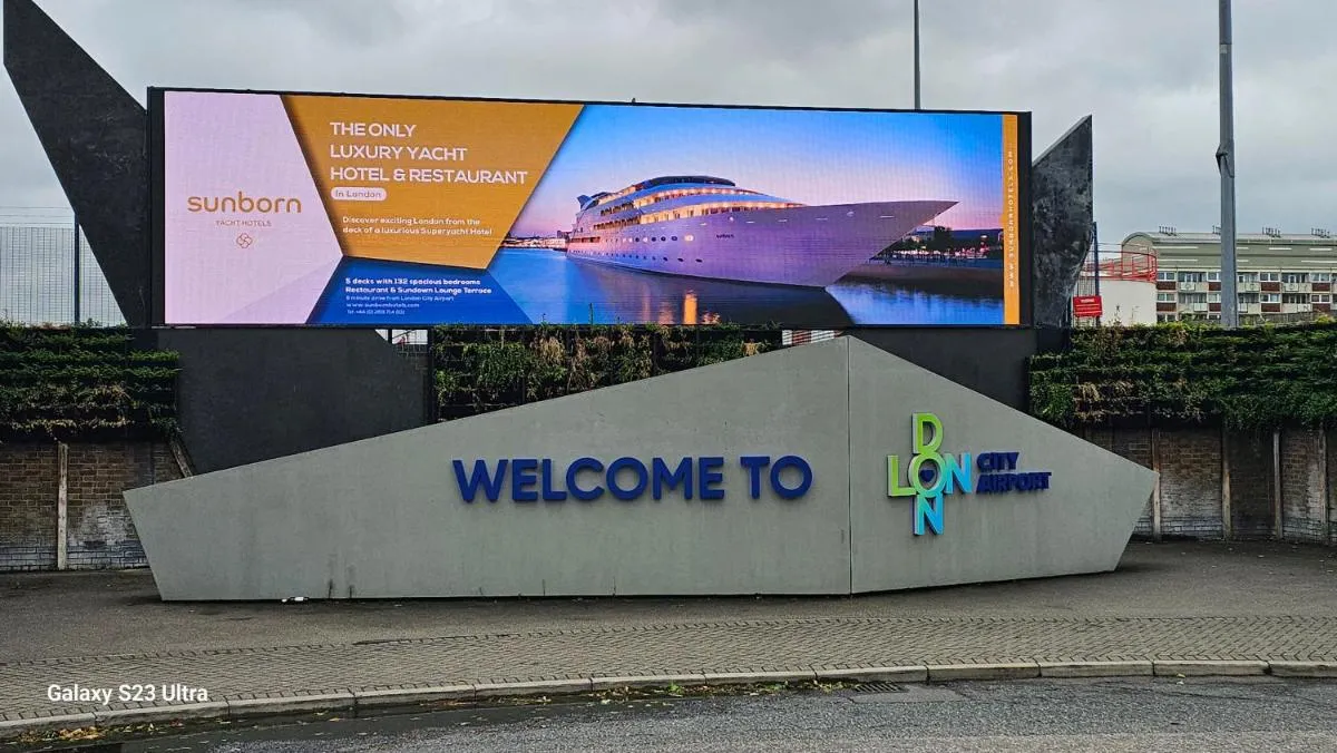 Image 3 of London City Airport home 4 U