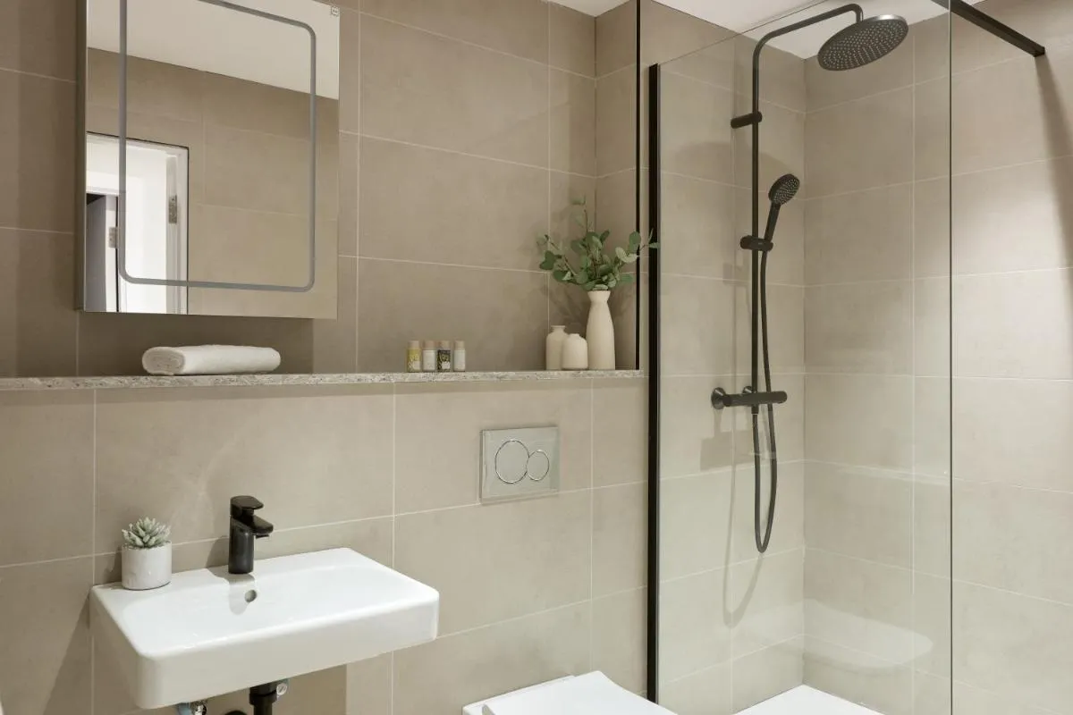 Image 3 of London City East by Viridian Apartments