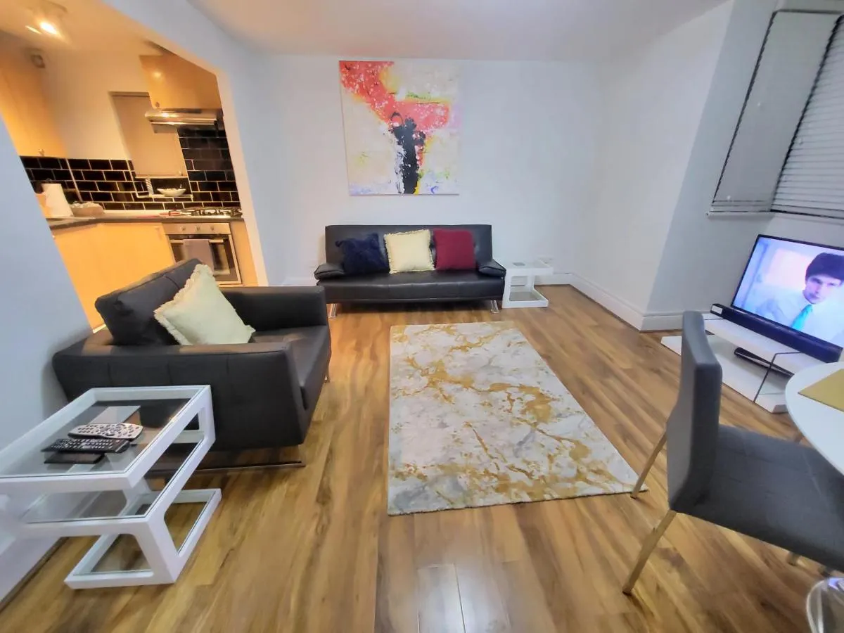 Image 4 of London City Modern Apartment, Woolwich