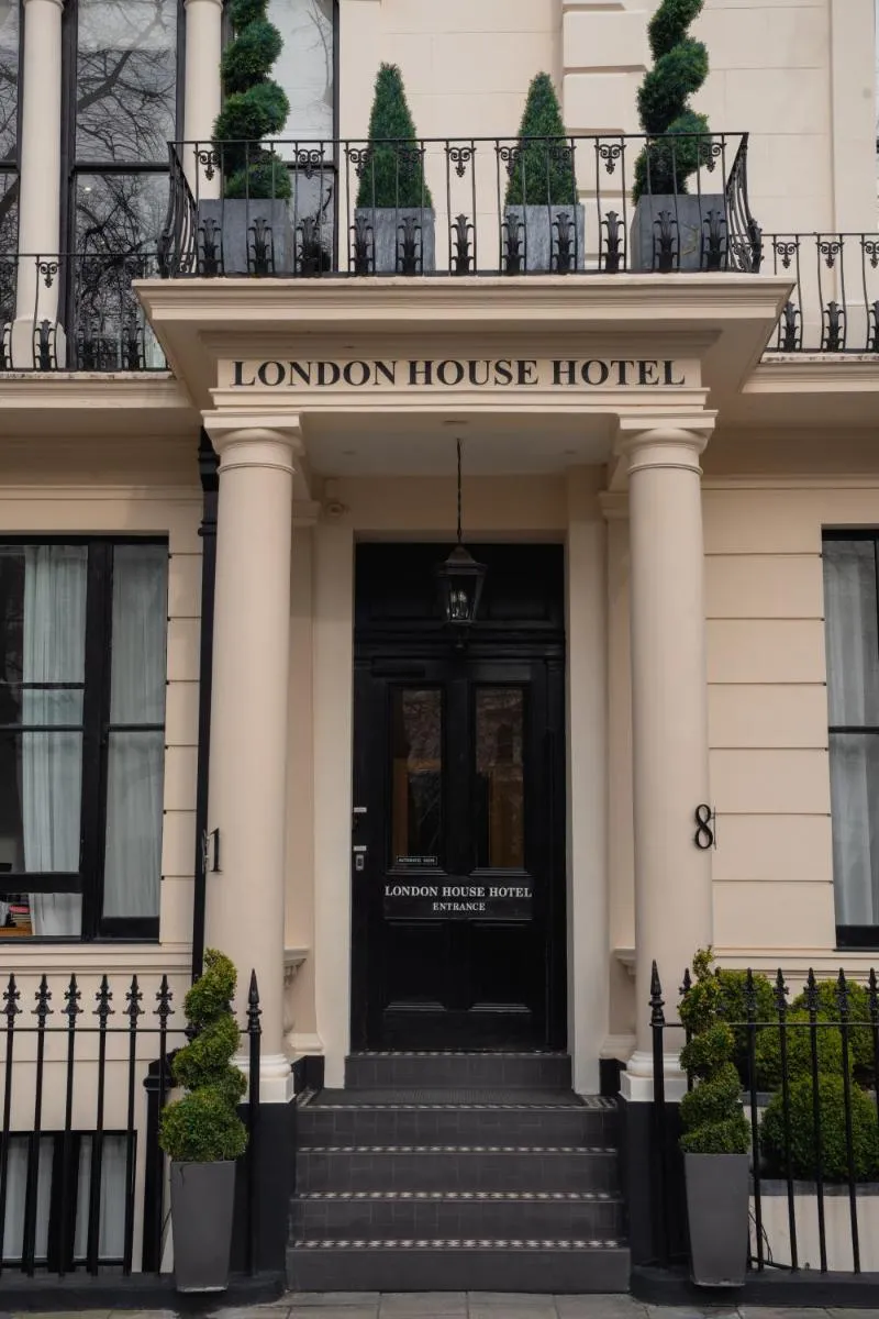 Image 4 of London House Hotel