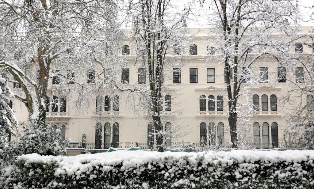 Image 1 of London House Hotel