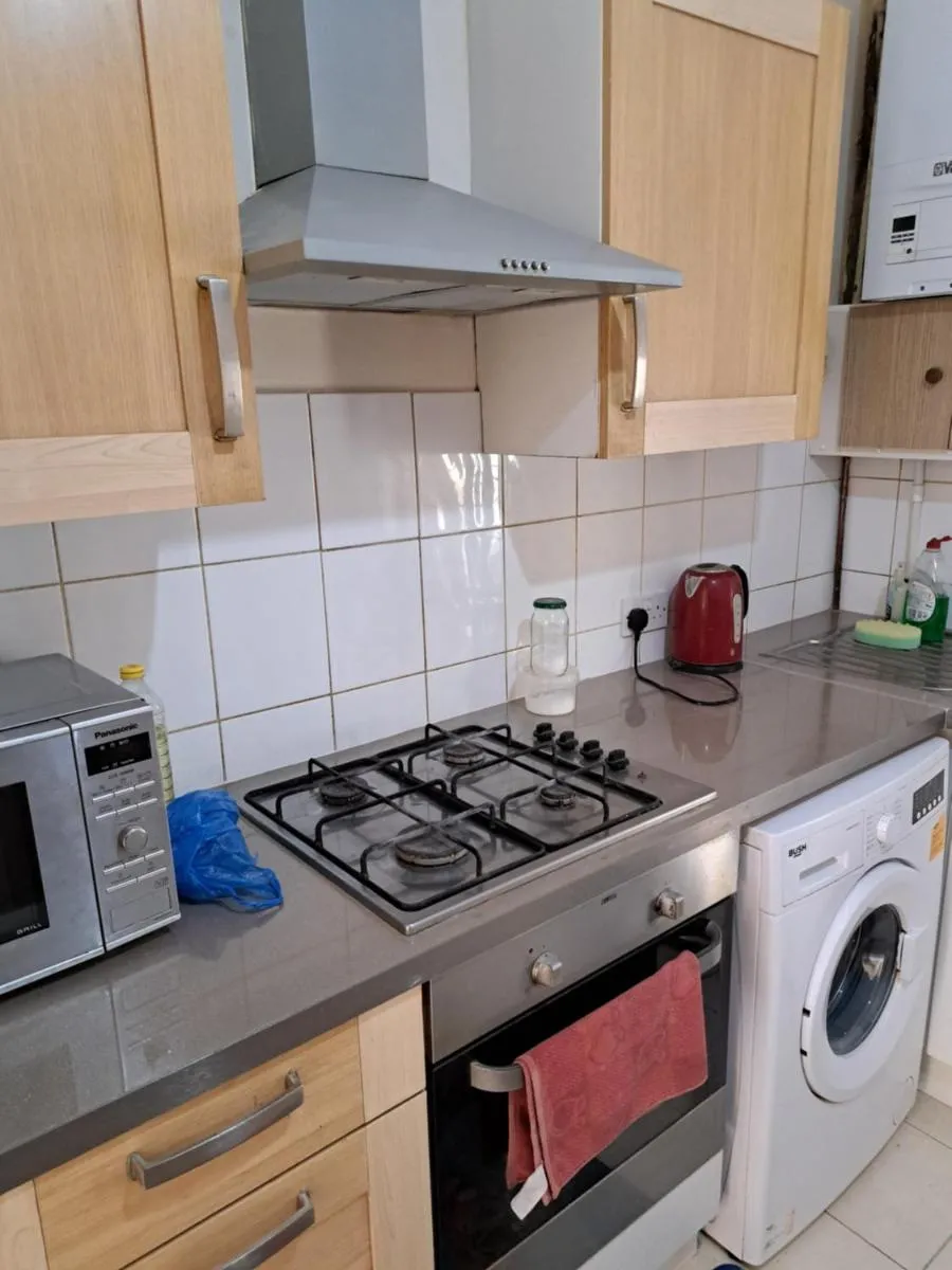 Image 4 of London Ilford town house
