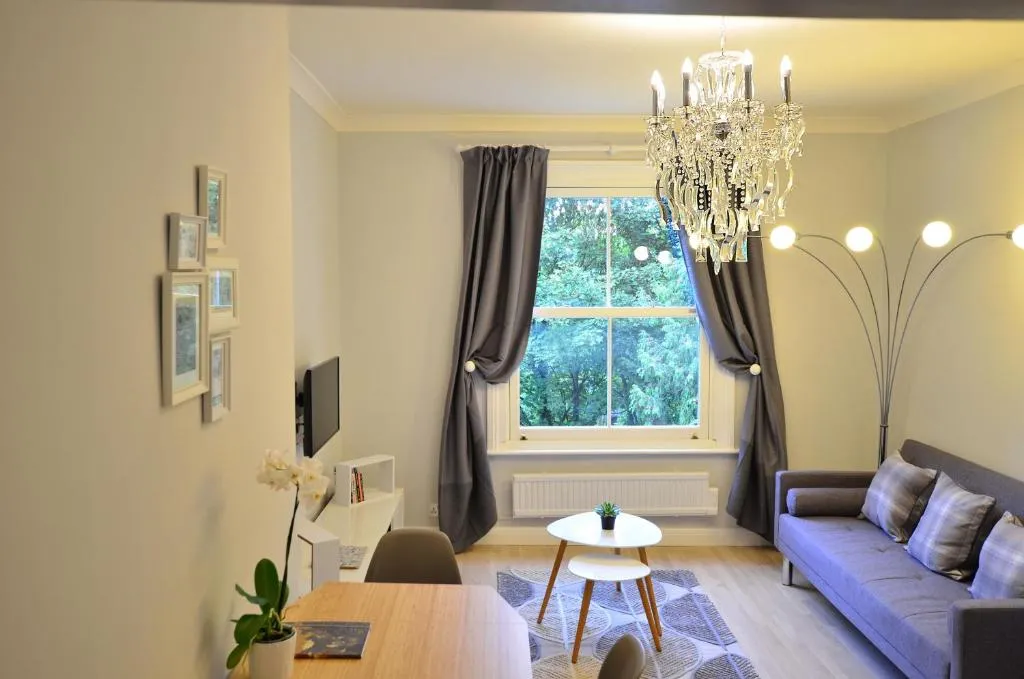 Image 1 of London, Kensington and Chelsea Flat