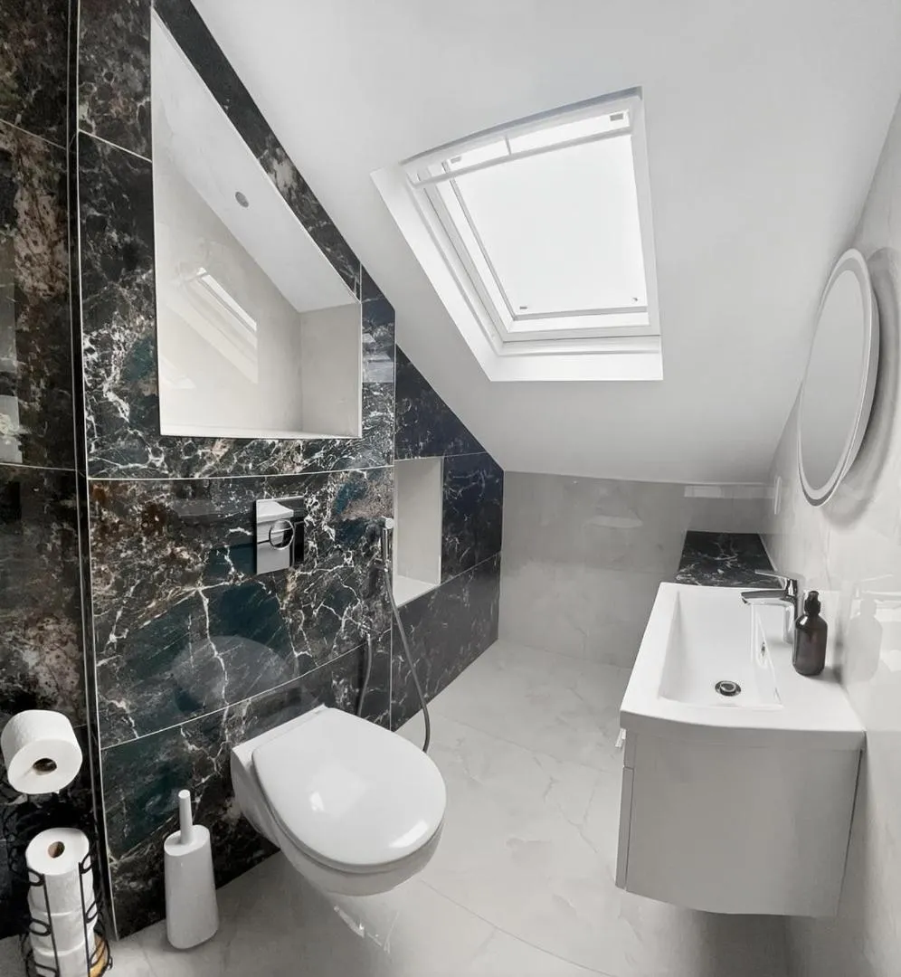 Image 4 of London Loft Studio | Modern & Bright Retreat