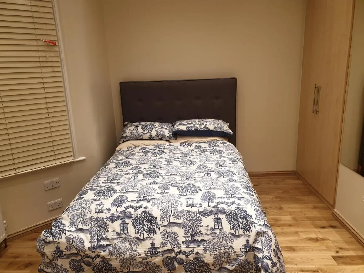 Image 4 of London Luxury Apartments 5 min walk from Ilford Station, with FREE PARKING & FREE WIFI