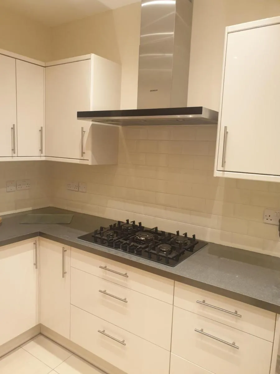 Image 2 of London Luxury Apartments 5 min walk from Ilford Station, with FREE PARKING & FREE WIFI